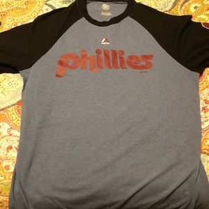 Mens Philadelphia Phillies T Shirt- NWOT